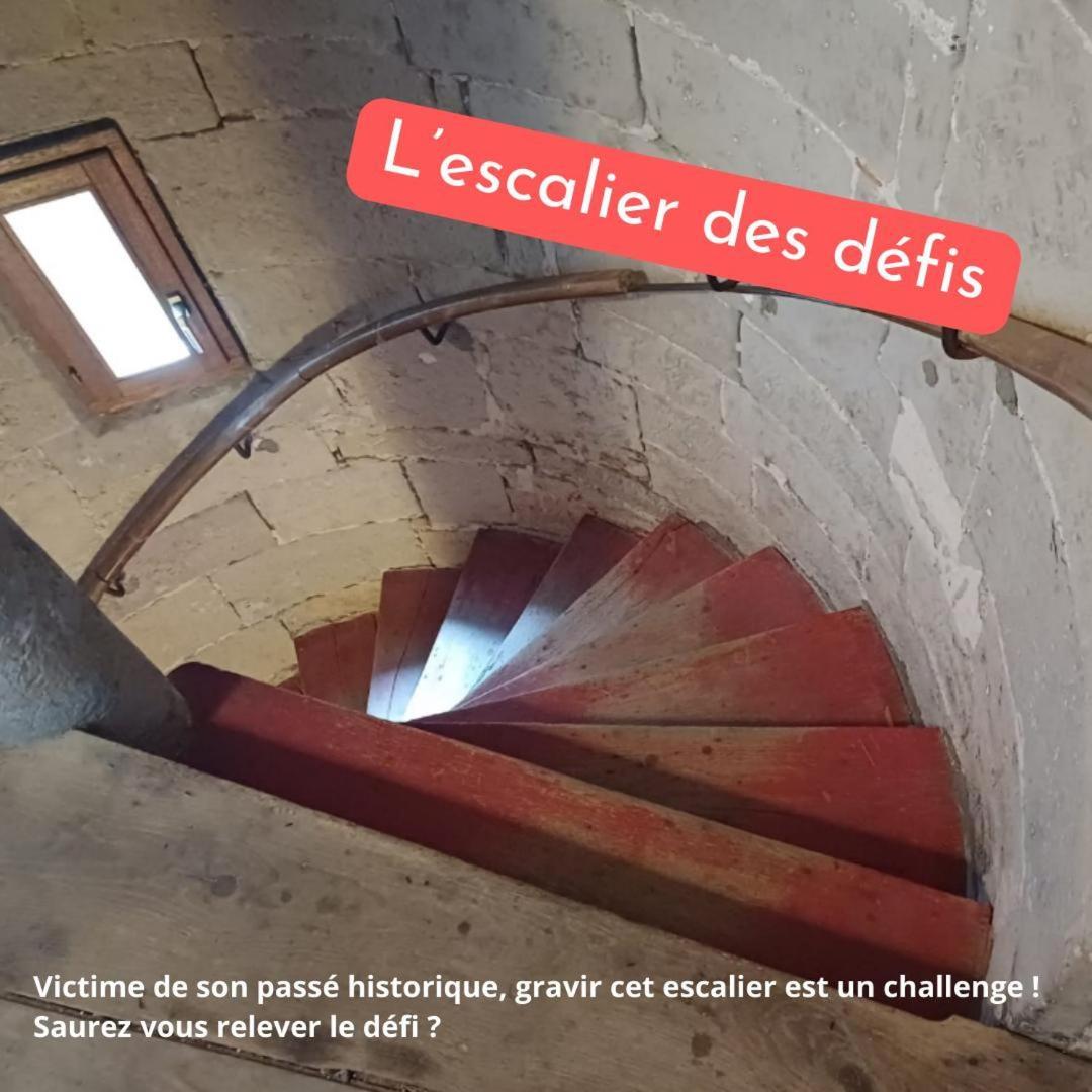 * La Tour : Vue Imprenable Sur La Ville * 룩세일레벵즈 외부 사진
